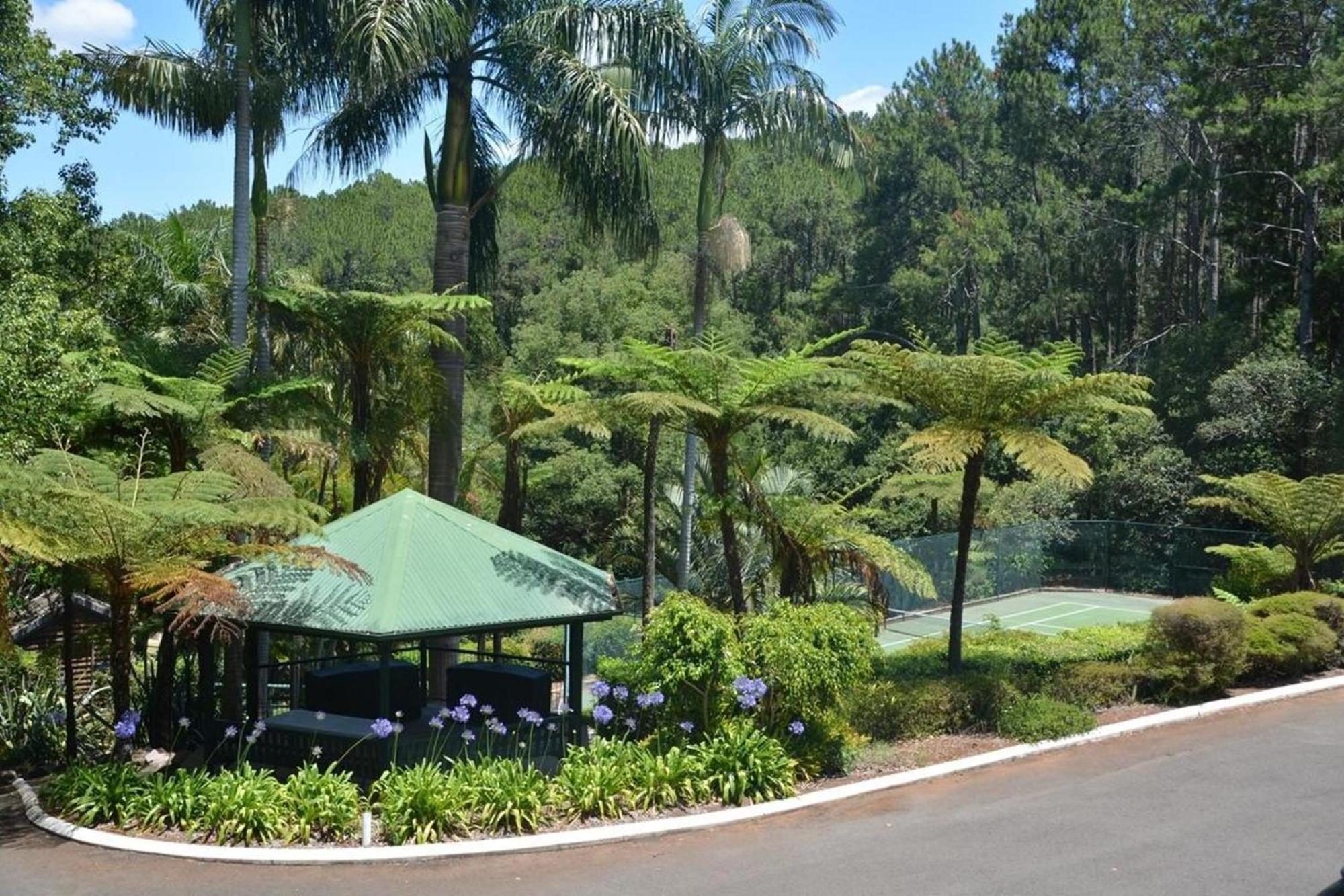 Montville Mountain Inn Exteriör bild